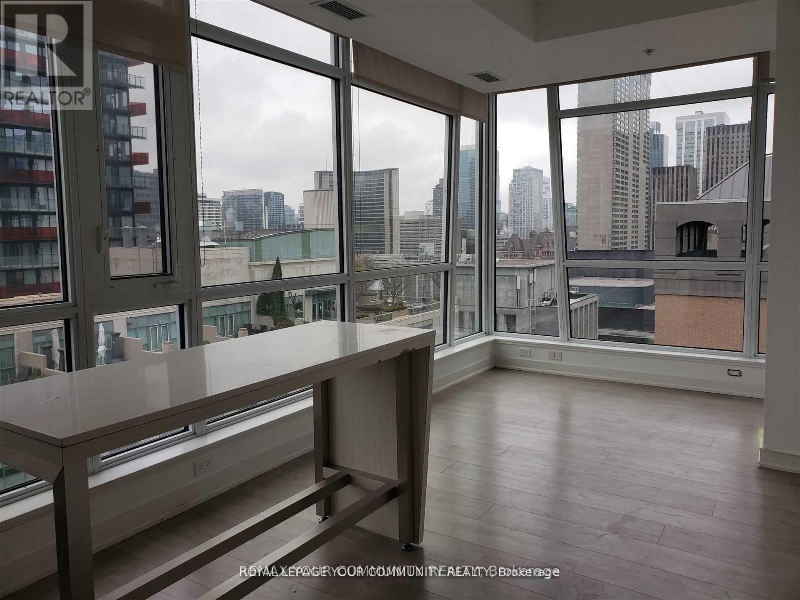 1602 - 199 Richmond Street W, Toronto, Ontario  M5V 0H4 - Photo 2 - C12775450