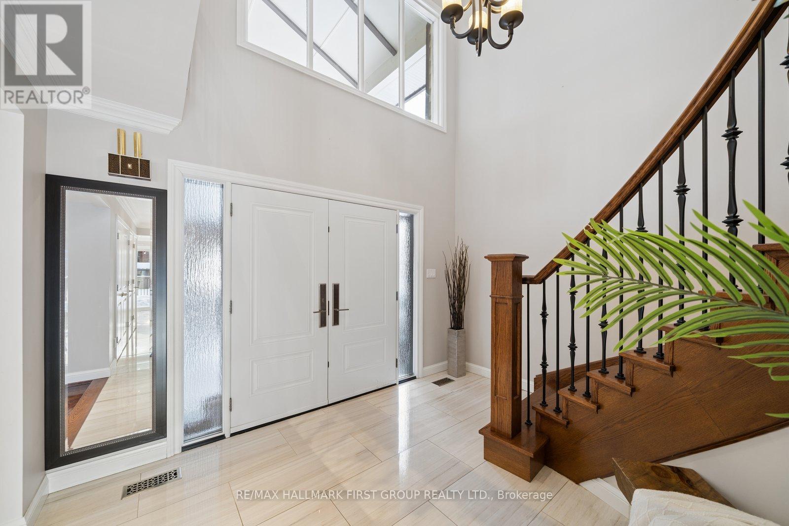 1910 Spruce Hill Road, Pickering, Ontario  L1V 1S7 - Photo 3 - E12775192