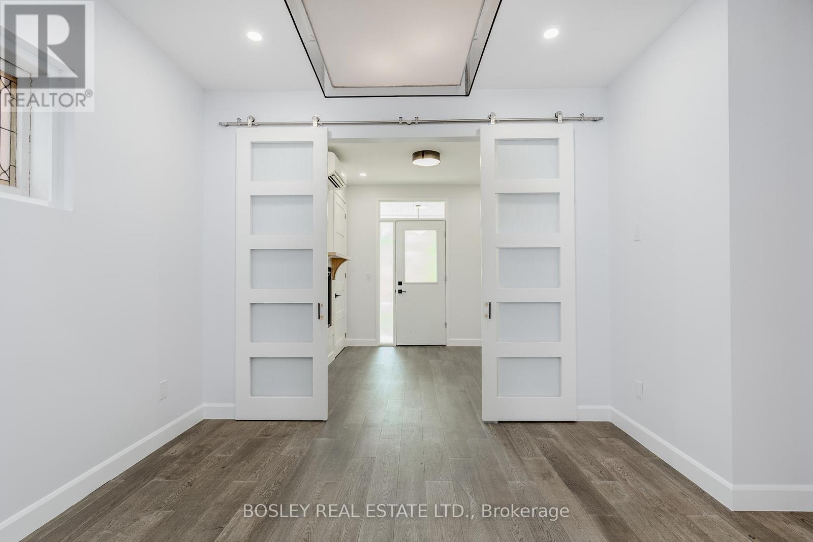 Lower - 9 Hambly Avenue, Toronto, Ontario  M4E 2R5 - Photo 18 - E12775214