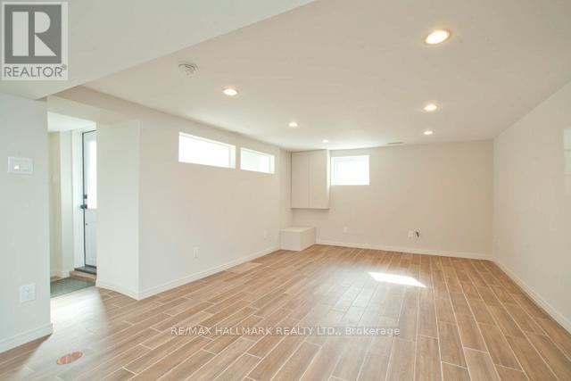 Lower - 102 Robinson Avenue, Toronto, Ontario  M1L 3T3 - Photo 7 - E12775246