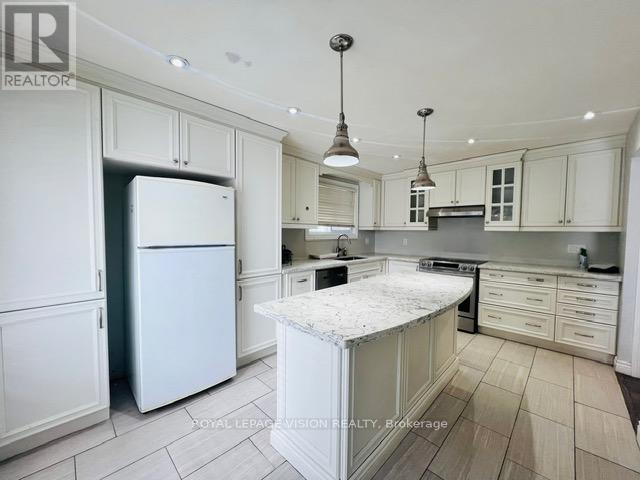 Upper - 461 Paddington Crescent, Oshawa (Centennial), Ontario  L1G 7P3 - Photo 4 - E12775416