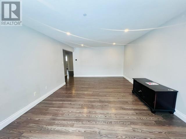 Upper - 461 Paddington Crescent, Oshawa (Centennial), Ontario  L1G 7P3 - Photo 9 - E12775416