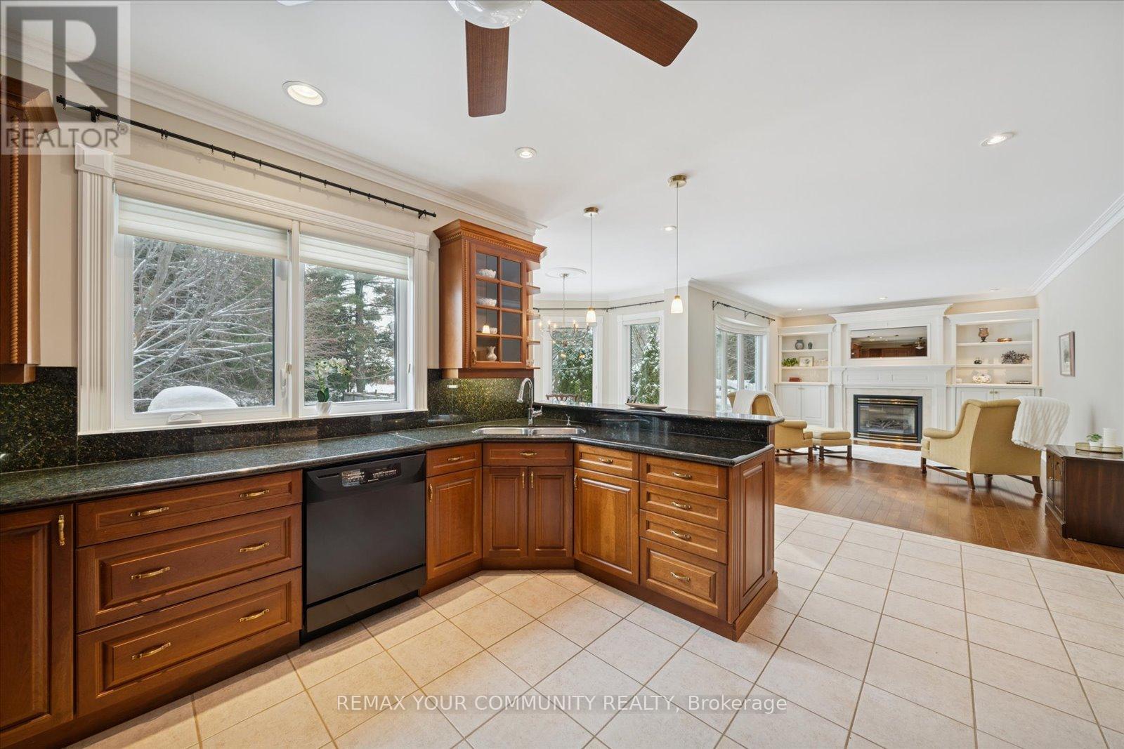 9 Winterport Court, Richmond Hill, Ontario  L4C 9V6 - Photo 14 - N12775170