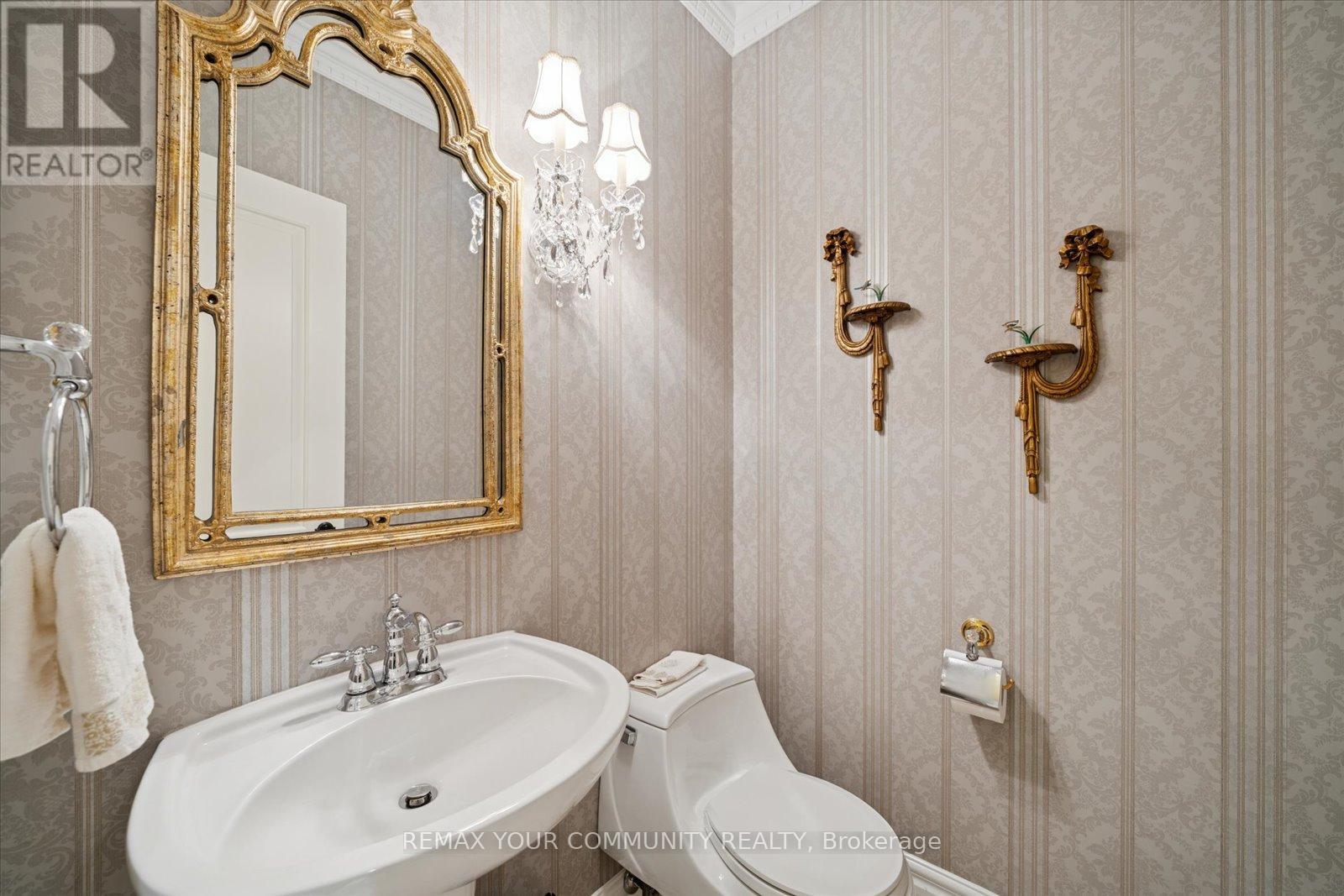 9 Winterport Court, Richmond Hill, Ontario  L4C 9V6 - Photo 19 - N12775170