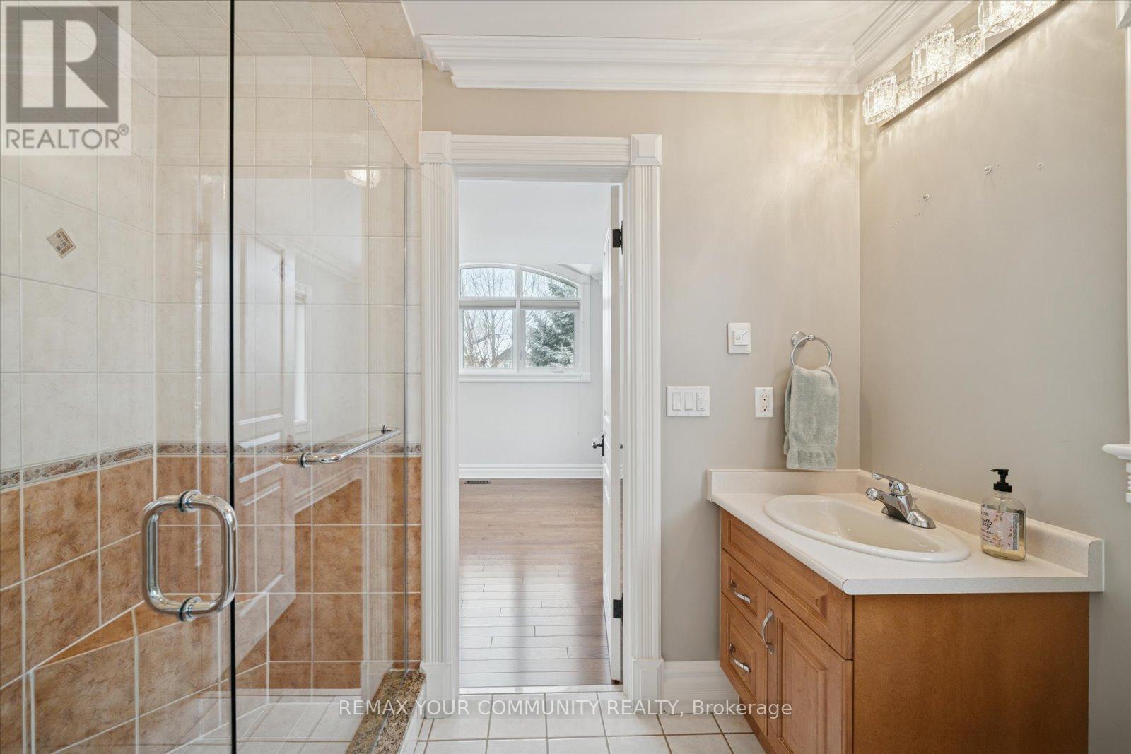 9 Winterport Court, Richmond Hill, Ontario  L4C 9V6 - Photo 33 - N12775170