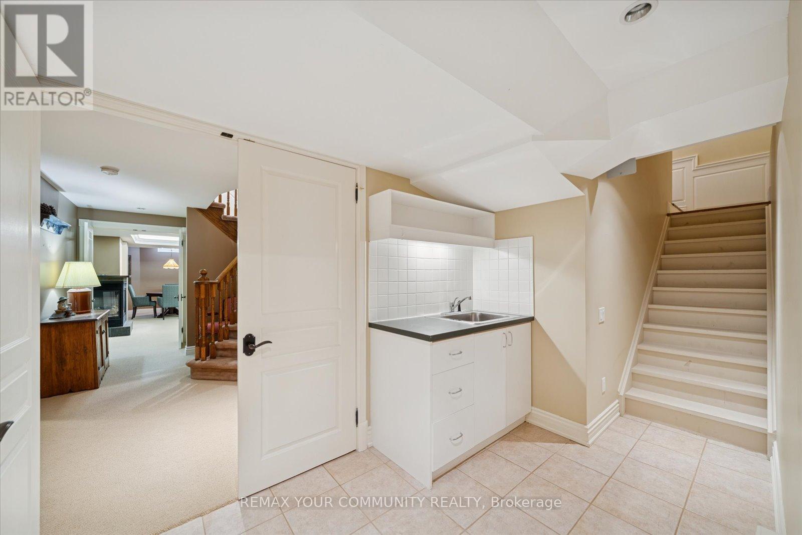 9 Winterport Court, Richmond Hill, Ontario  L4C 9V6 - Photo 45 - N12775170