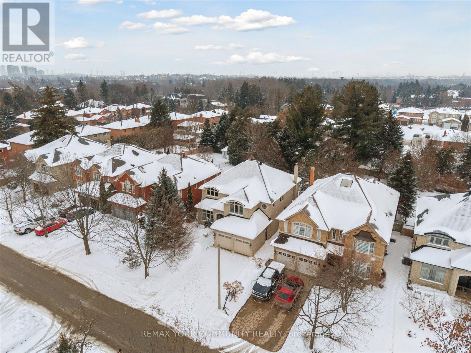 9 Winterport Court, Richmond Hill, Ontario  L4C 9V6 - Photo 49 - N12775170