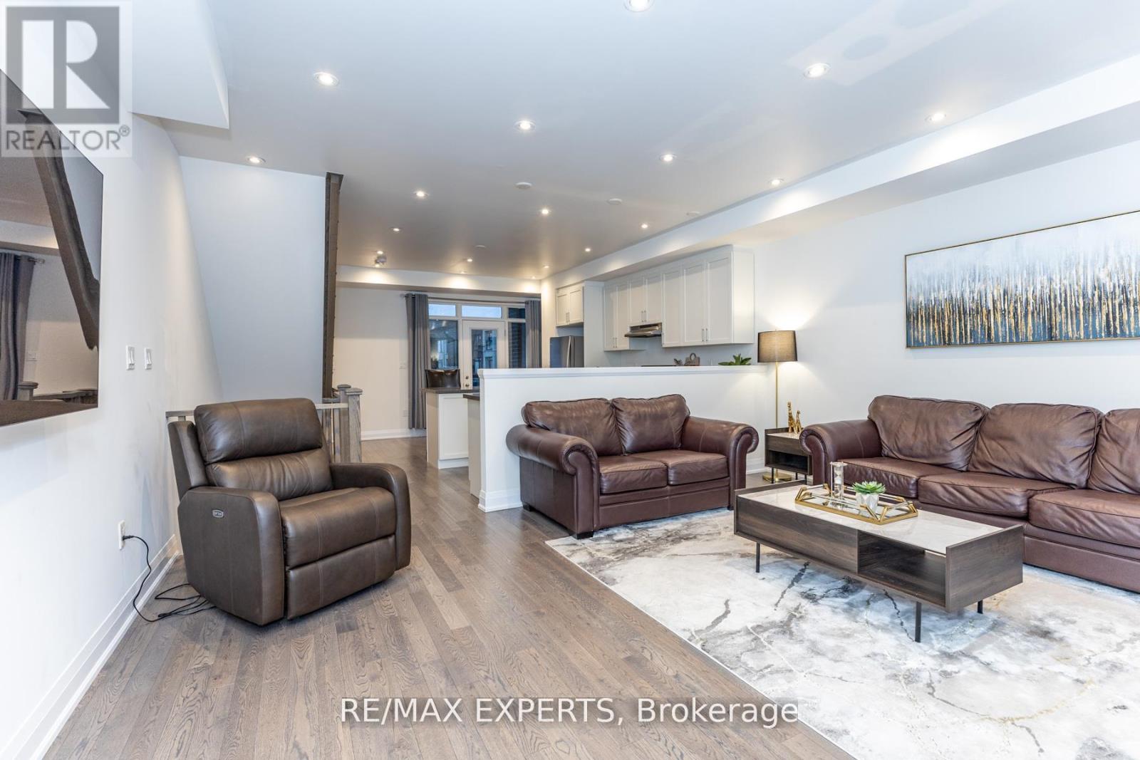 190 Moneypenny Place, Vaughan (Beverley Glen), Ontario  L4J 0K9 - Photo 5 - N12775196