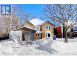16 WILLIS DRIVE, Aurora, Ontario