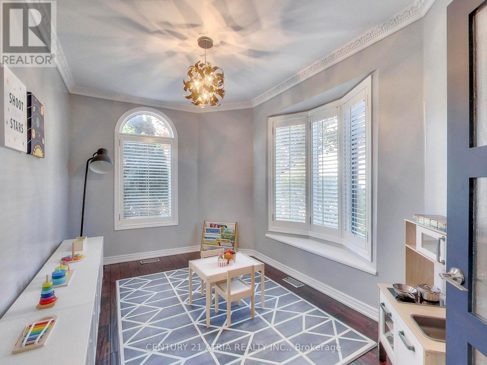 2 Whalen Court, Richmond Hill (Westbrook), Ontario  L4C 9T5 - Photo 13 - N12775362