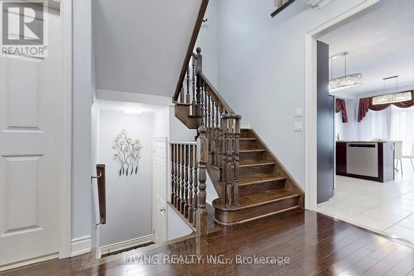 40 Danpatrick Drive, Richmond Hill, Ontario  L4S 2S7 - Photo 10 - N12775392