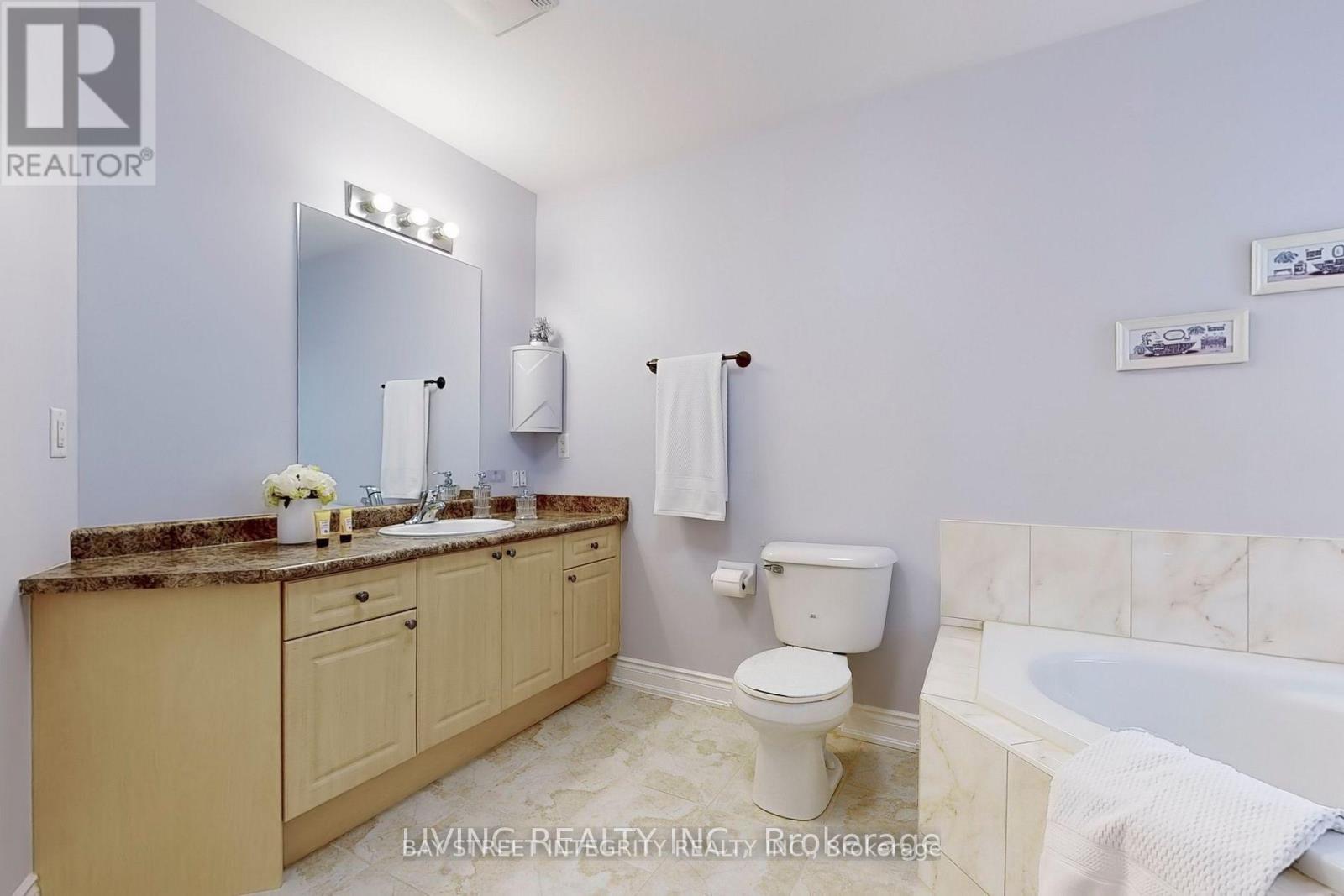 40 Danpatrick Drive, Richmond Hill, Ontario  L4S 2S7 - Photo 13 - N12775392