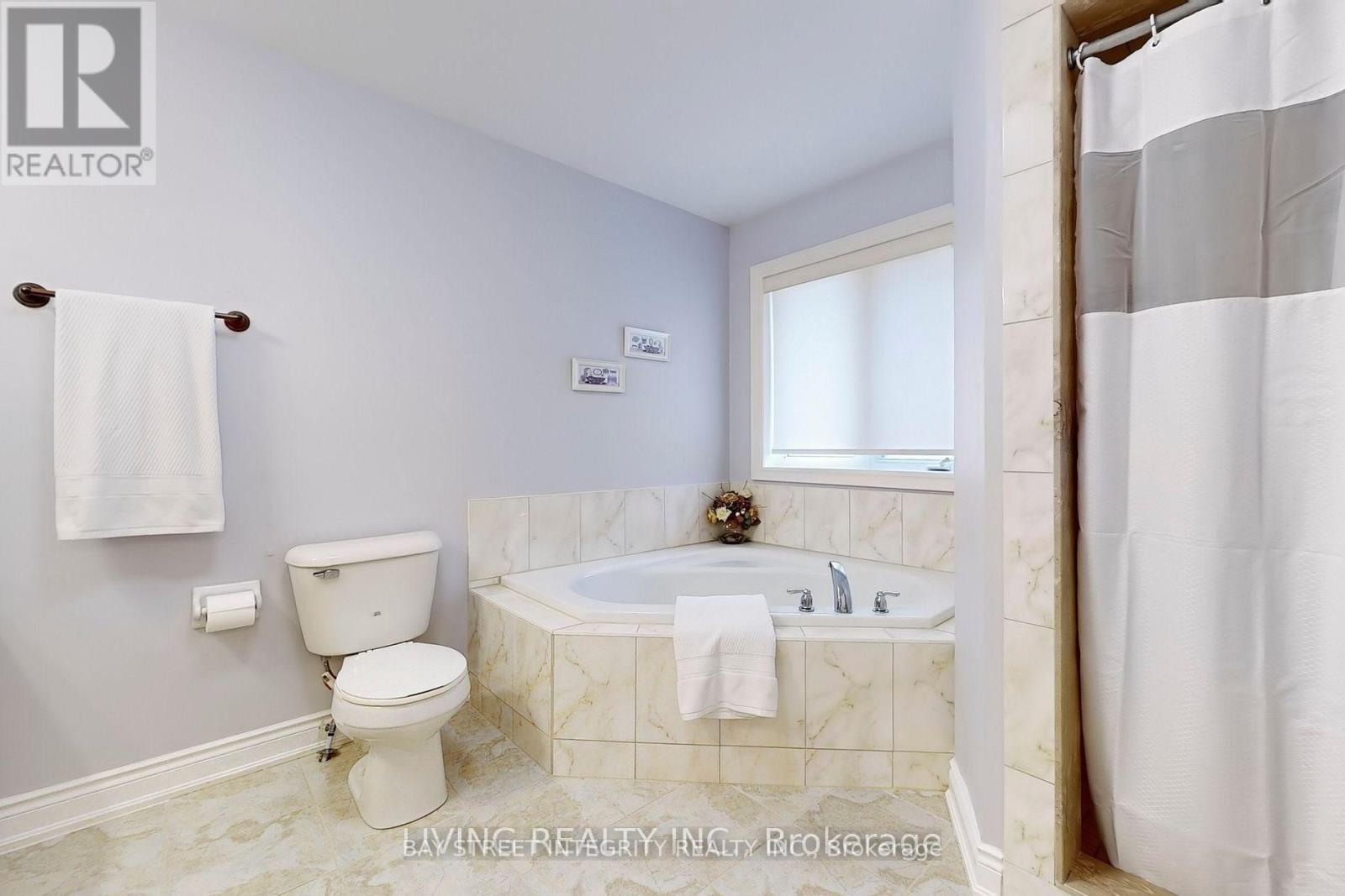 40 Danpatrick Drive, Richmond Hill, Ontario  L4S 2S7 - Photo 14 - N12775392