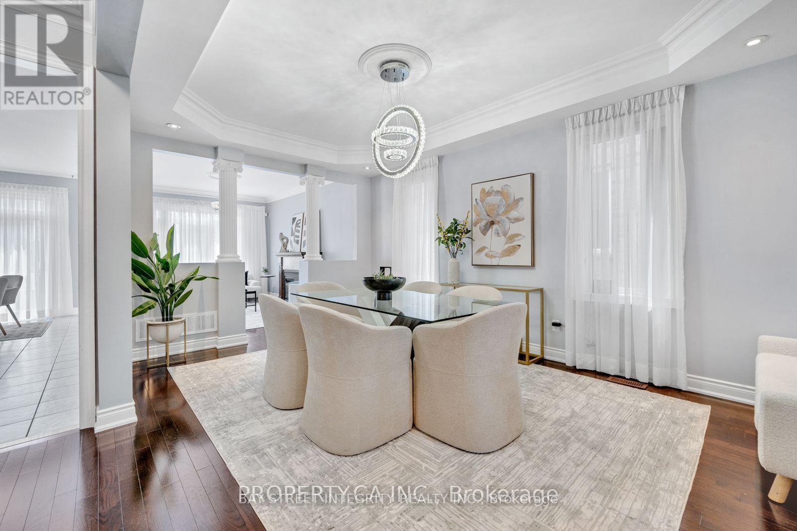 40 Danpatrick Drive, Richmond Hill, Ontario  L4S 2S7 - Photo 2 - N12775392