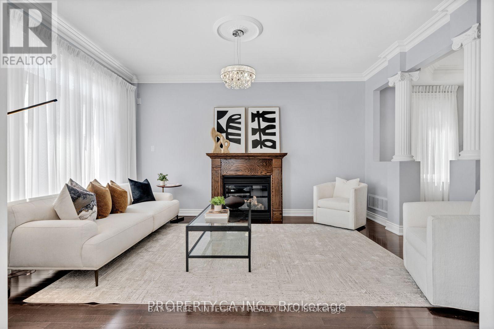 40 Danpatrick Drive, Richmond Hill, Ontario  L4S 2S7 - Photo 3 - N12775392