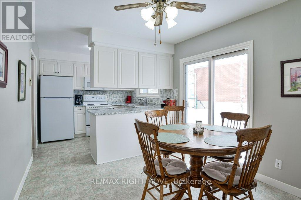 429 Highland Avenue, Orillia, Ontario  L3V 4E8 - Photo 13 - S12775270