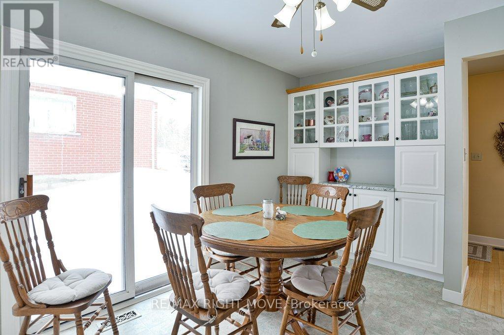 429 Highland Avenue, Orillia, Ontario  L3V 4E8 - Photo 16 - S12775270