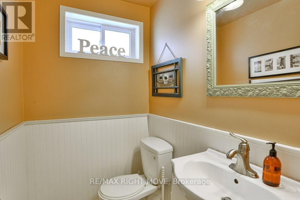 429 Highland Avenue, Orillia, Ontario  L3V 4E8 - Photo 29 - S12775270