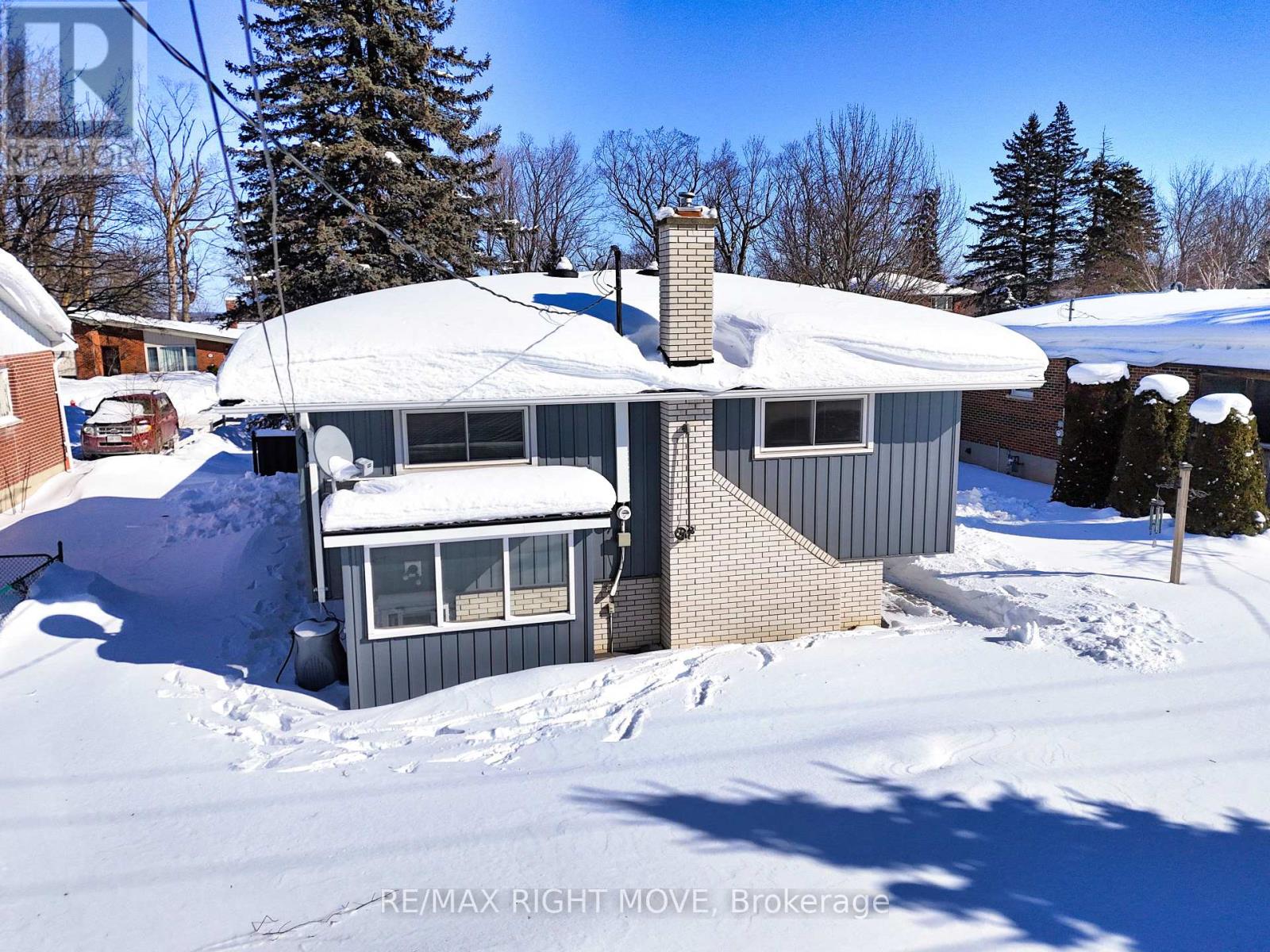 429 Highland Avenue, Orillia, Ontario  L3V 4E8 - Photo 40 - S12775270