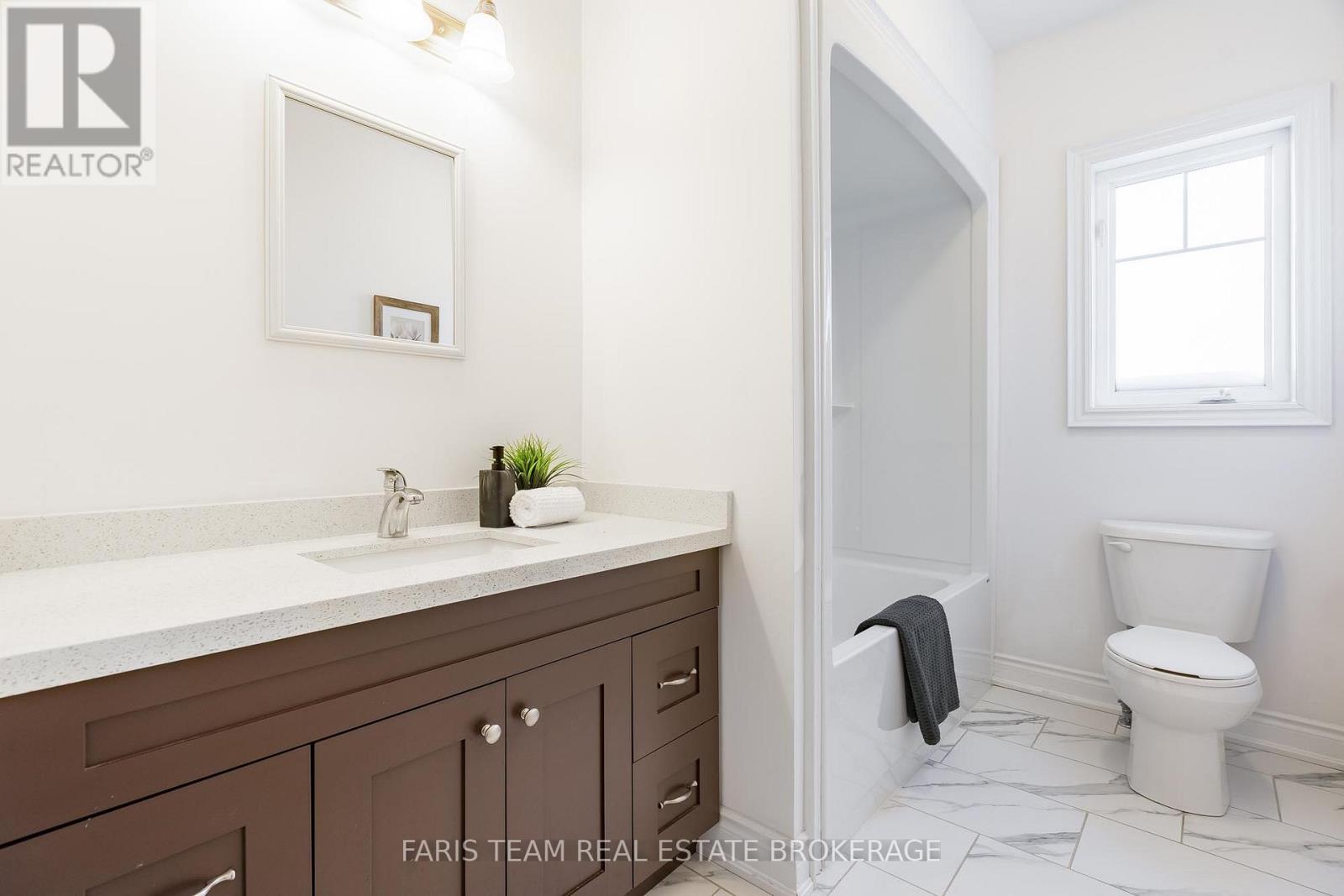 287 Robinson Road, Wasaga Beach, Ontario  L9Z 3A3 - Photo 25 - S12775442