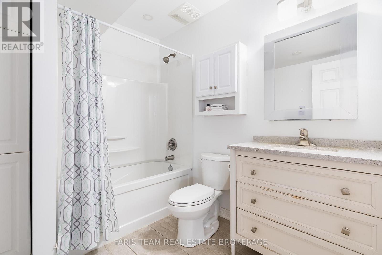 287 Robinson Road, Wasaga Beach, Ontario  L9Z 3A3 - Photo 36 - S12775442