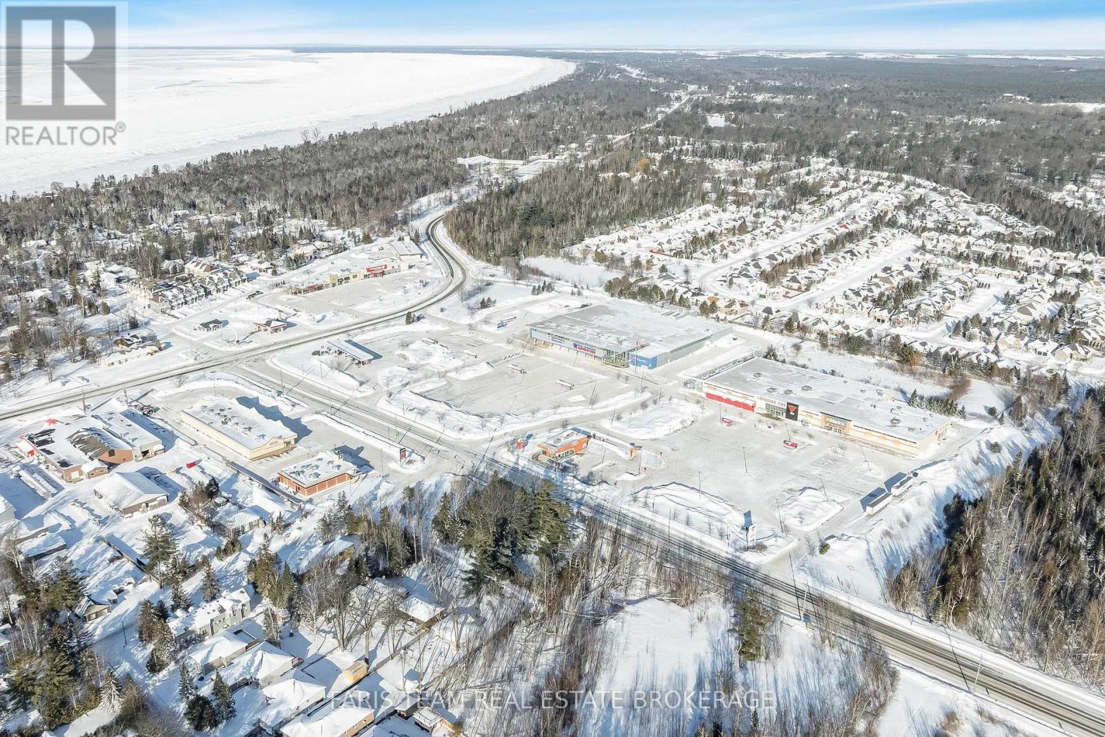 287 Robinson Road, Wasaga Beach, Ontario  L9Z 3A3 - Photo 49 - S12775442