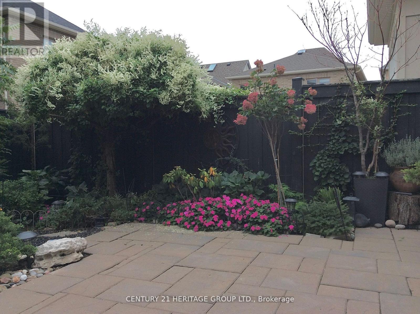 65 Masterman Crescent, Oakville, Ontario  L6M 0W3 - Photo 39 - W12775154
