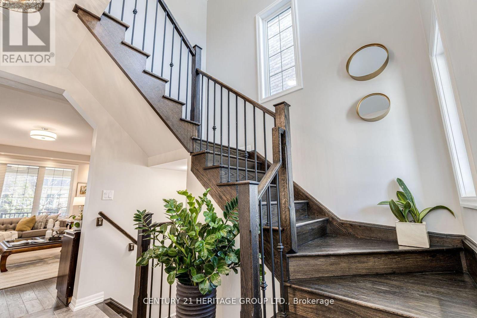 65 Masterman Crescent, Oakville, Ontario  L6M 0W3 - Photo 5 - W12775154