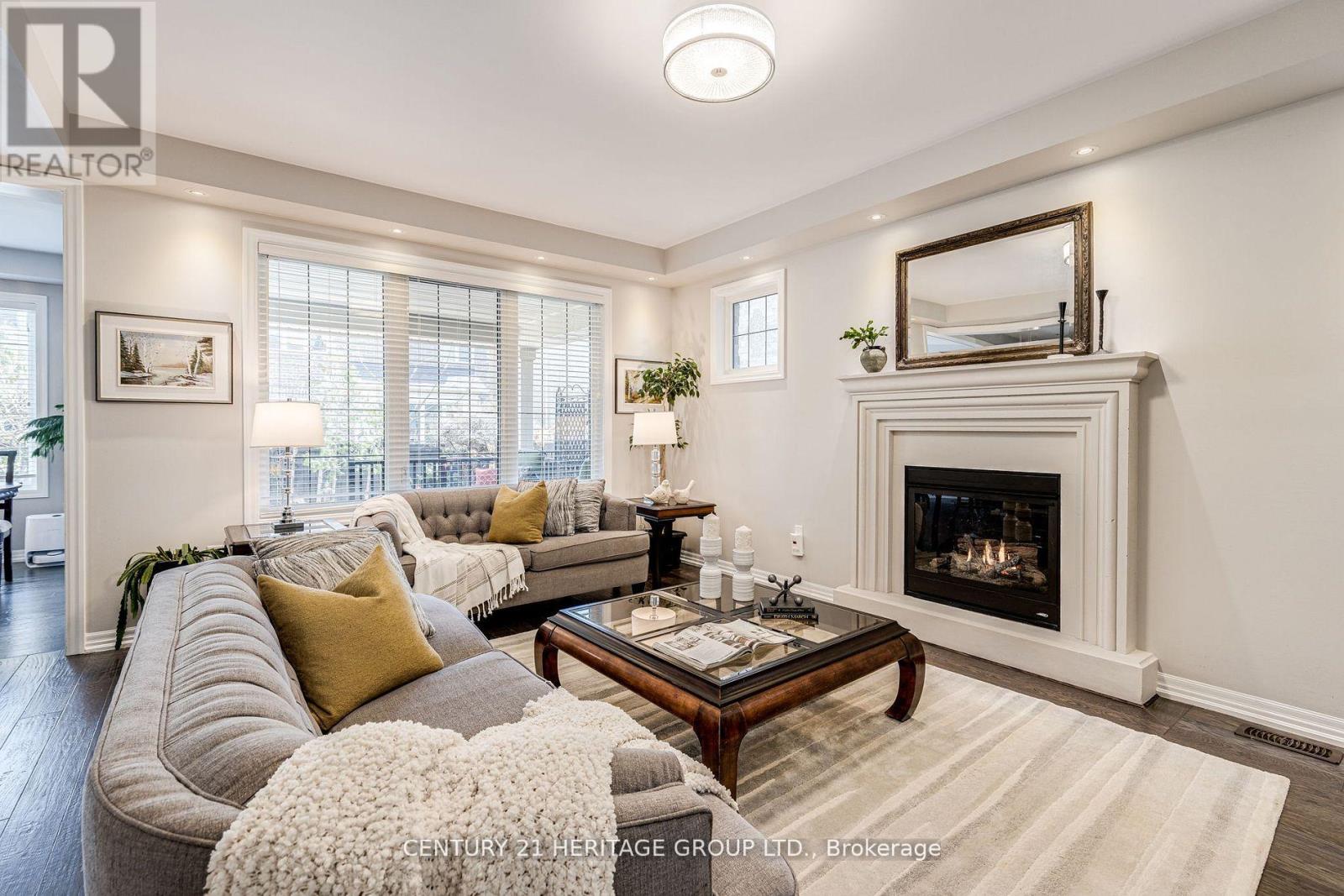 65 Masterman Crescent, Oakville, Ontario  L6M 0W3 - Photo 6 - W12775154