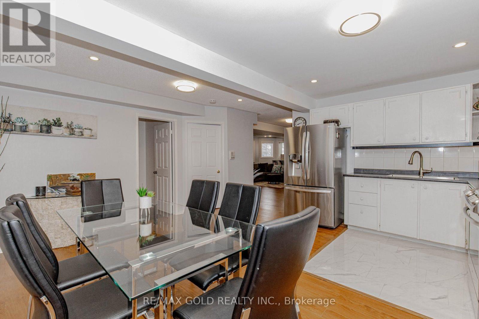 32 Aspenwood Trail, Caledon, Ontario  L7C 1B7 - Photo 31 - W12775212