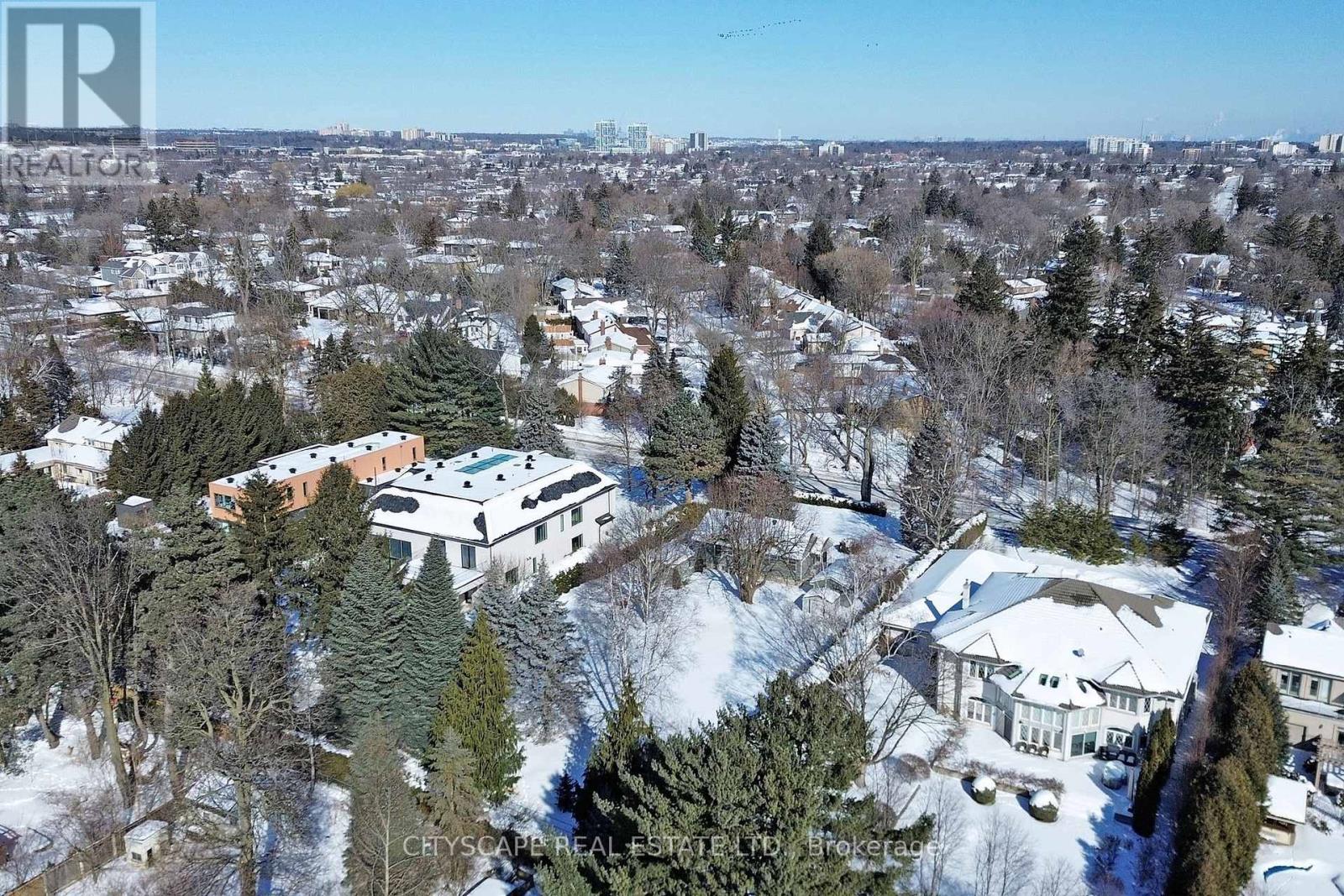 392 Fourth Line, Oakville, Ontario  L6L 5A4 - Photo 15 - W12775222