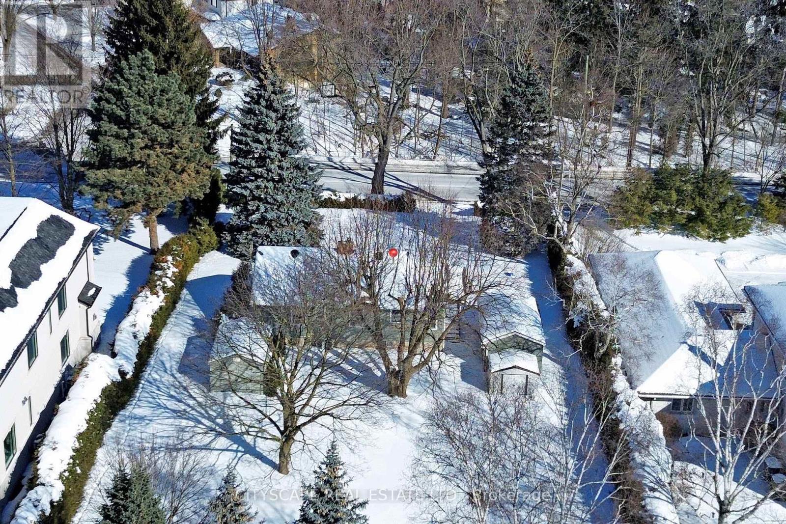 392 Fourth Line, Oakville, Ontario  L6L 5A4 - Photo 4 - W12775222