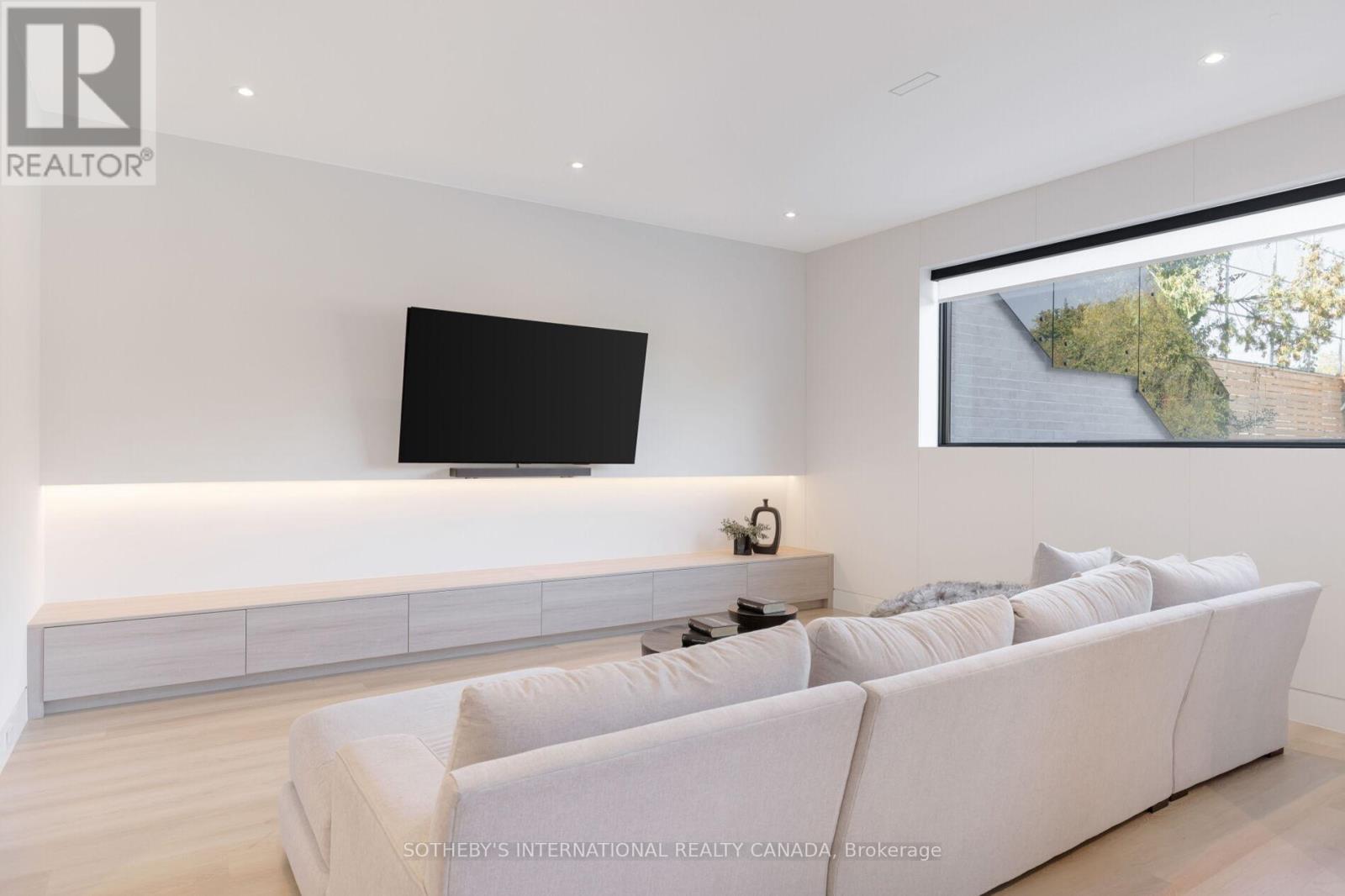 50 Bannon Avenue, Toronto, Ontario  M8X 1V1 - Photo 33 - W12775234