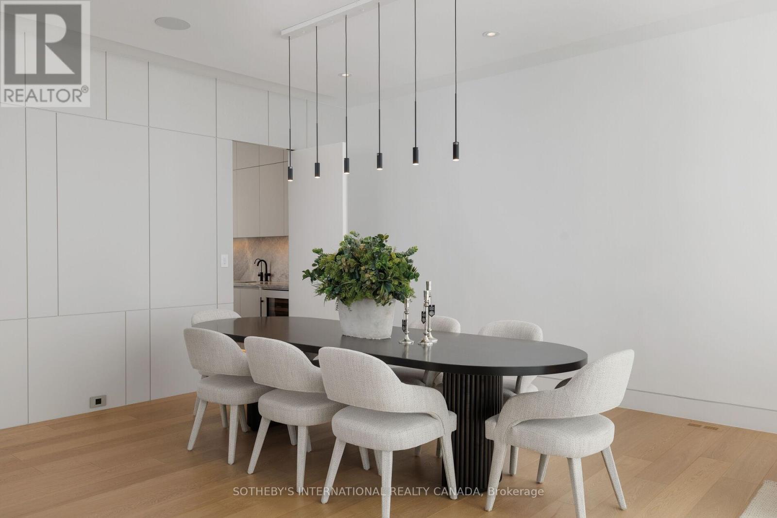 50 Bannon Avenue, Toronto, Ontario  M8X 1V1 - Photo 4 - W12775234