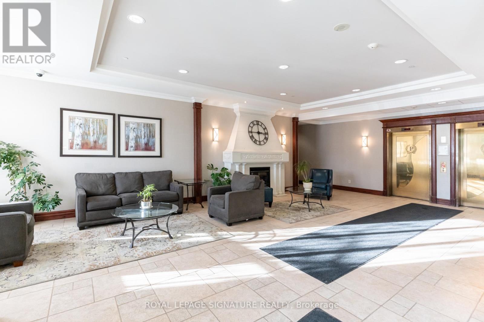 1703 - 2545 Erin Centre Boulevard, Mississauga, Ontario  L5M 6Z9 - Photo 3 - W12775274