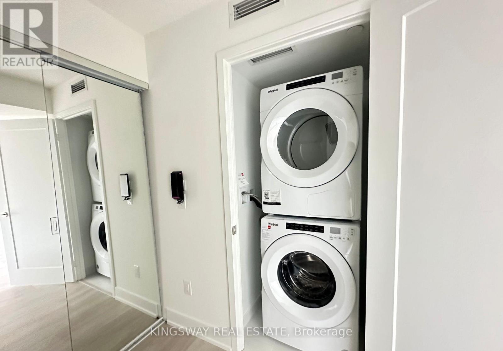 2205 - 10 Eva Road, Toronto, Ontario  M9C 0B3 - Photo 14 - W12775314