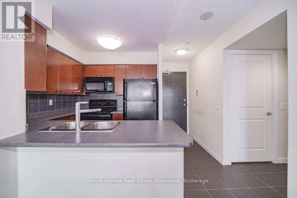 709 - 235 Sherway Gardens Road, Toronto, Ontario  M9C 0A2 - Photo 7 - W12775320