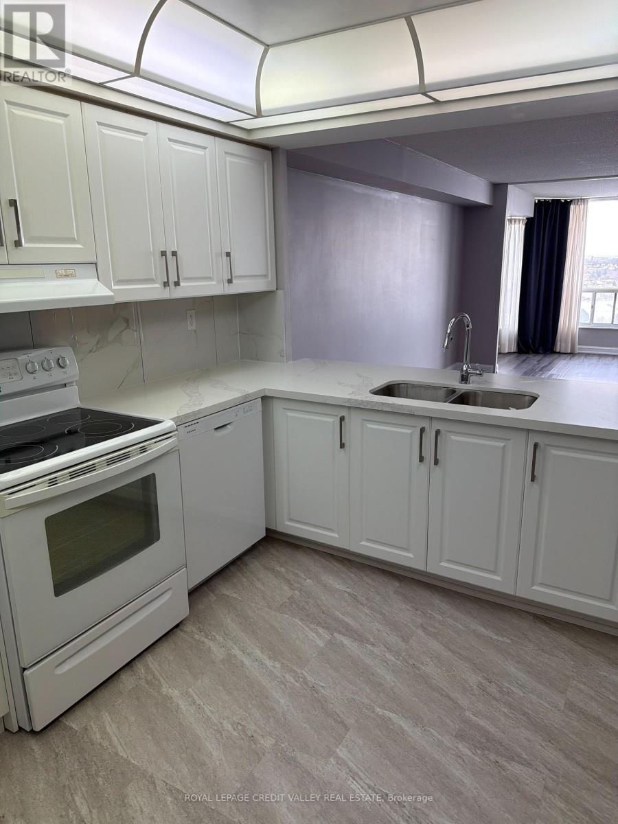 1705 - 24 Hanover Road, Brampton, Ontario  L6S 5K8 - Photo 10 - W12775334