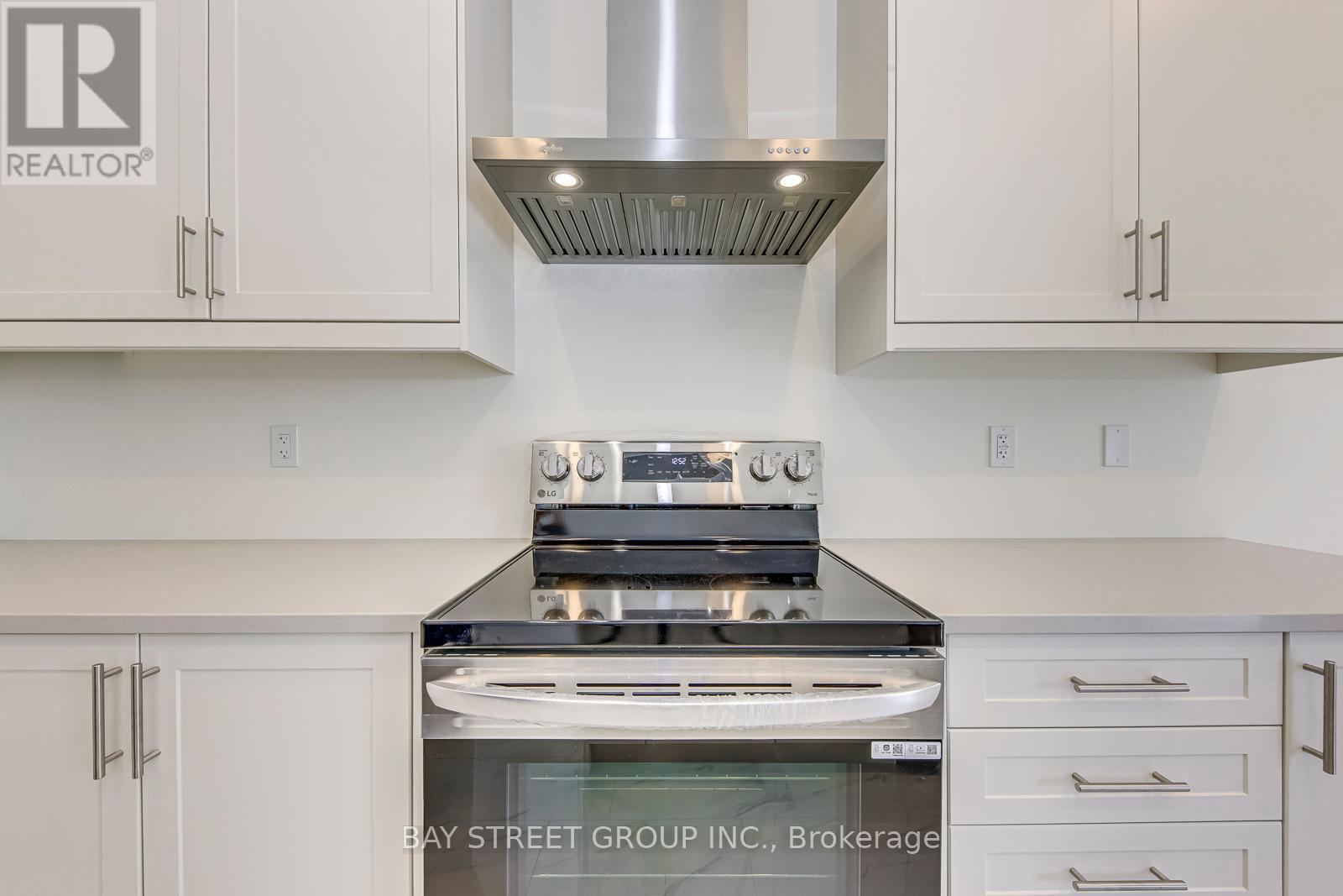 3431 Preserve Drive, Oakville, Ontario  L6M 5S1 - Photo 24 - W12775400