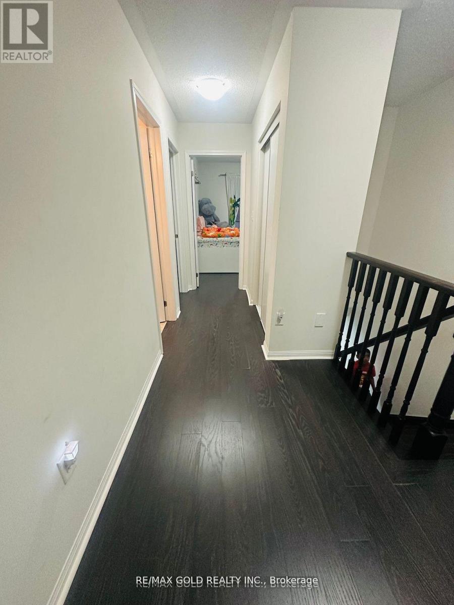 6 Stemford Road, Brampton, Ontario  L7A 0S5 - Photo 11 - W12775402