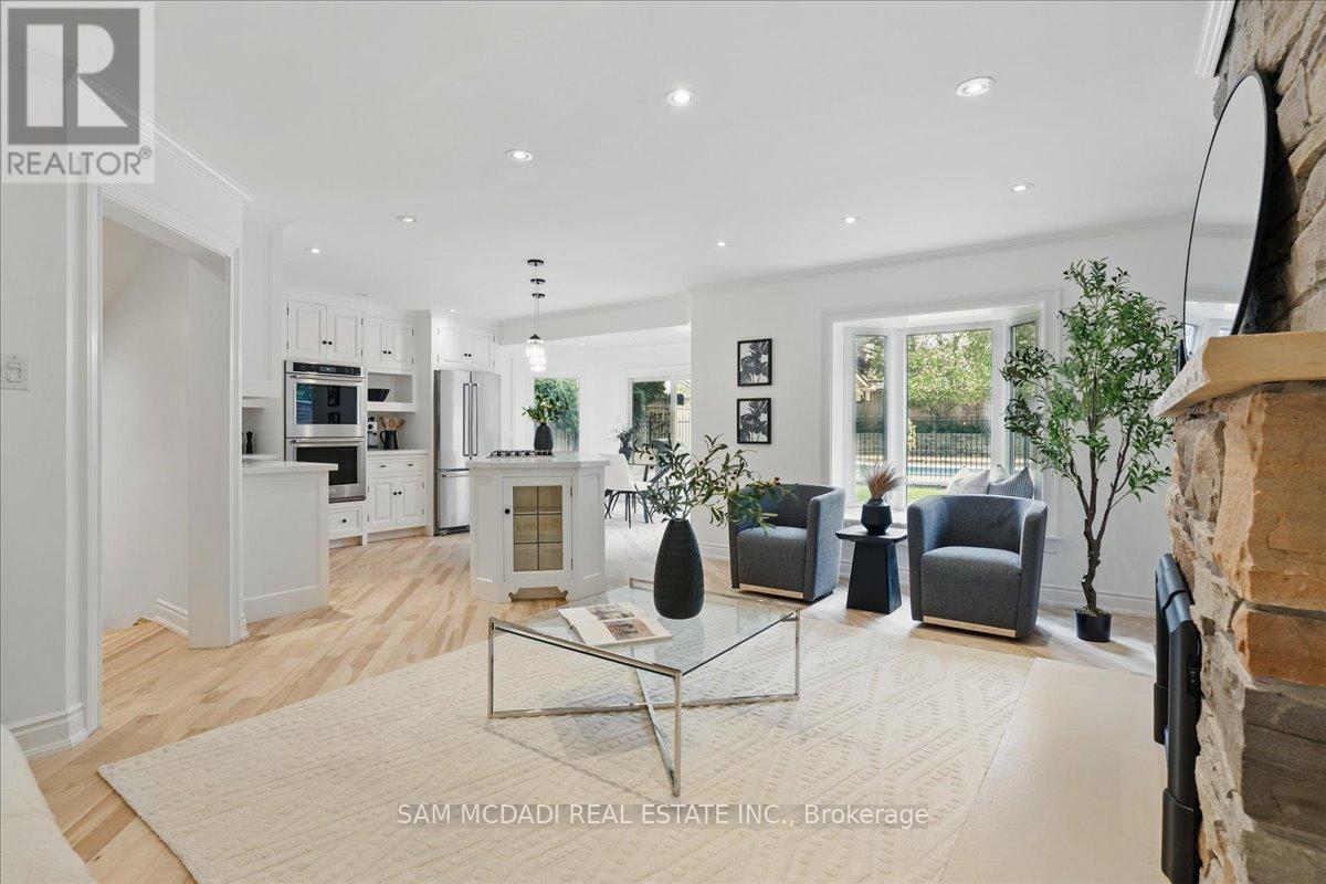 1713 Pengilley Place, Mississauga, Ontario  L5J 4R8 - Photo 13 - W12775412