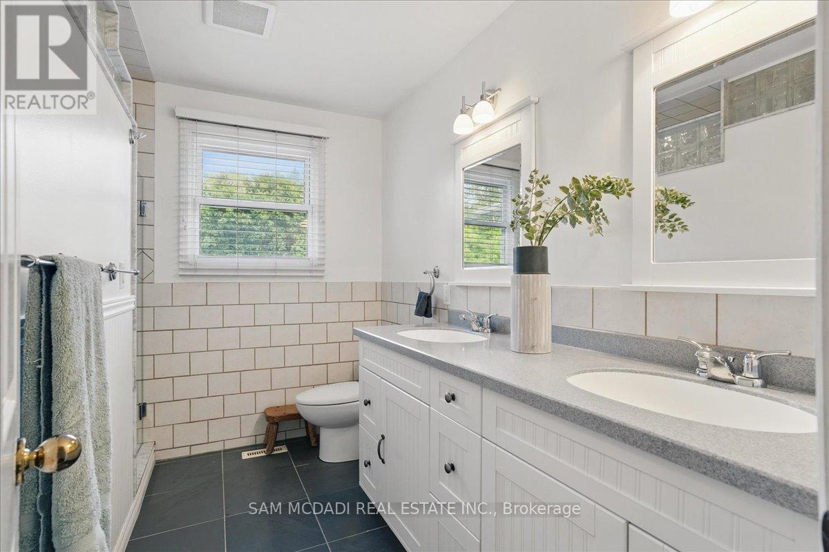 1713 Pengilley Place, Mississauga, Ontario  L5J 4R8 - Photo 30 - W12775412