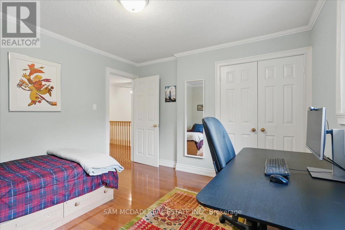 1713 Pengilley Place, Mississauga, Ontario  L5J 4R8 - Photo 37 - W12775412