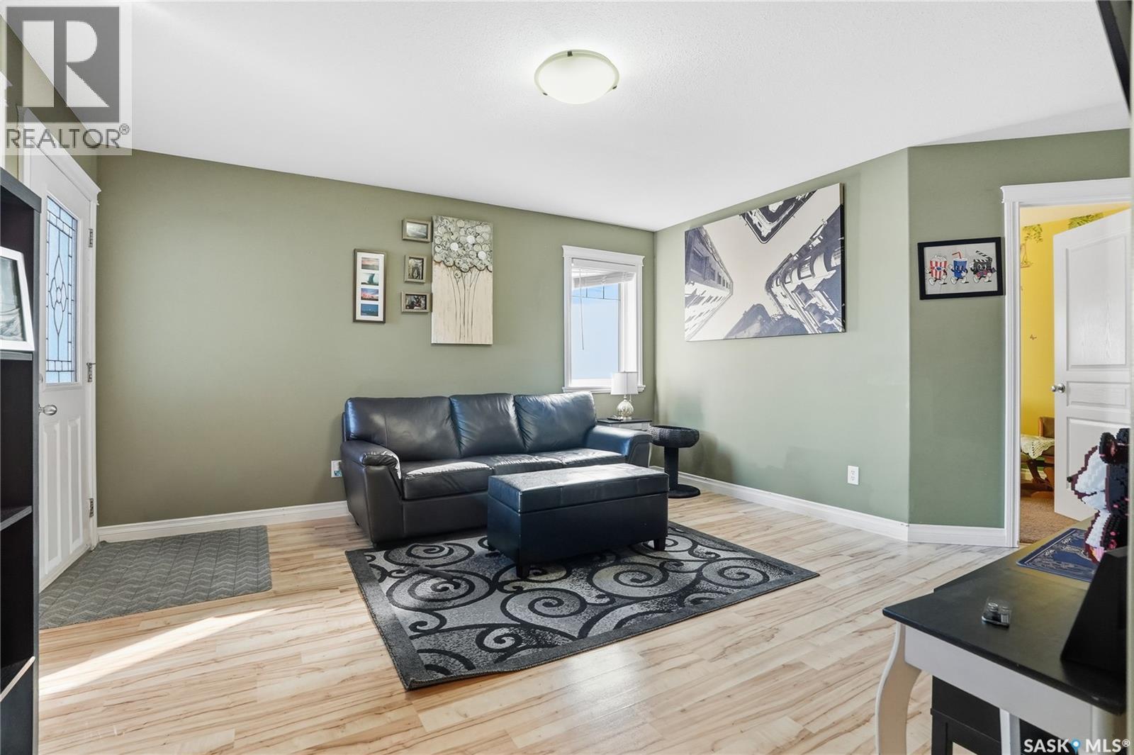 453 Brooklyn Crescent, Warman, Saskatchewan  S0K 0A1 - Photo 3 - SK028268