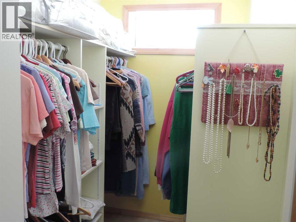 #11 Poor Man Flats Blue 14021  Hwy 53, Rural Ponoka County, Alberta  T0C 2J0 - Photo 8 - A2260393