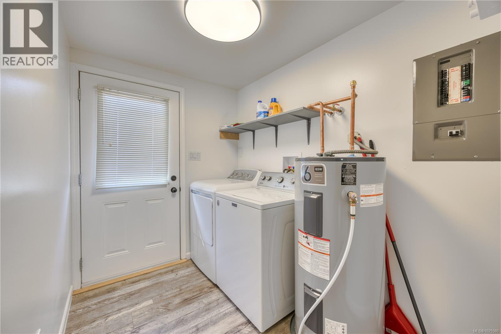 1875 Broughton Blvd, Port Mcneill, British Columbia  V0N 2R0 - Photo 14 - 1025580