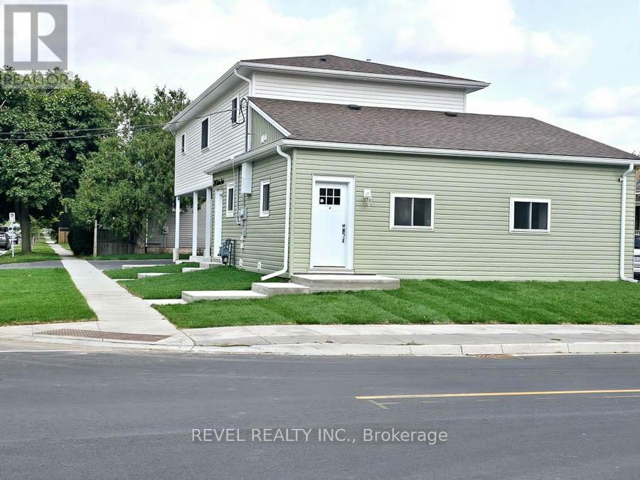 A - 289 Chatham Street, Brantford, Ontario  N3S 6G3 - Photo 2 - X12775186