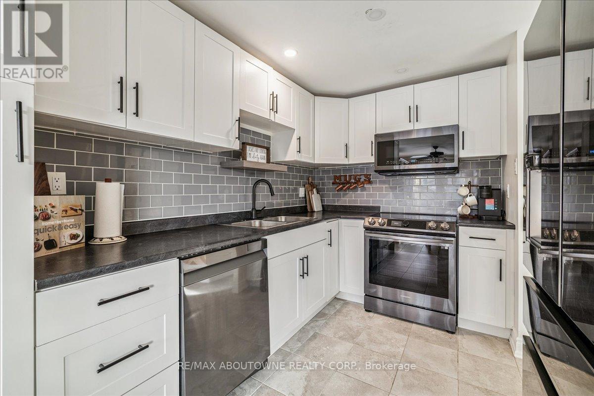 11 Macteith Court, Cambridge, Ontario  N1R 8J1 - Photo 11 - X12775296