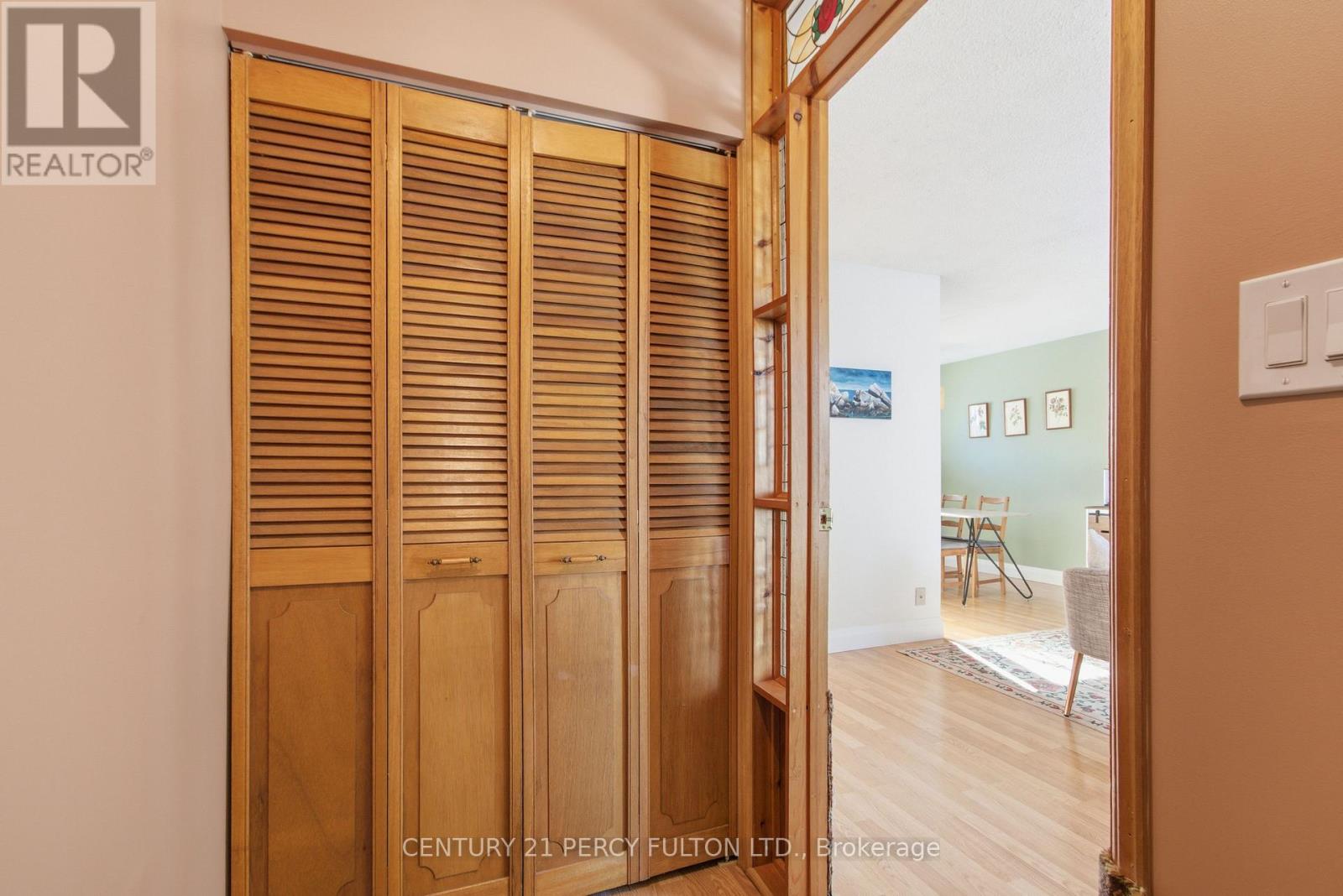 1 Peter Street, Quinte West, Ontario  K8V 6G6 - Photo 3 - X12775300