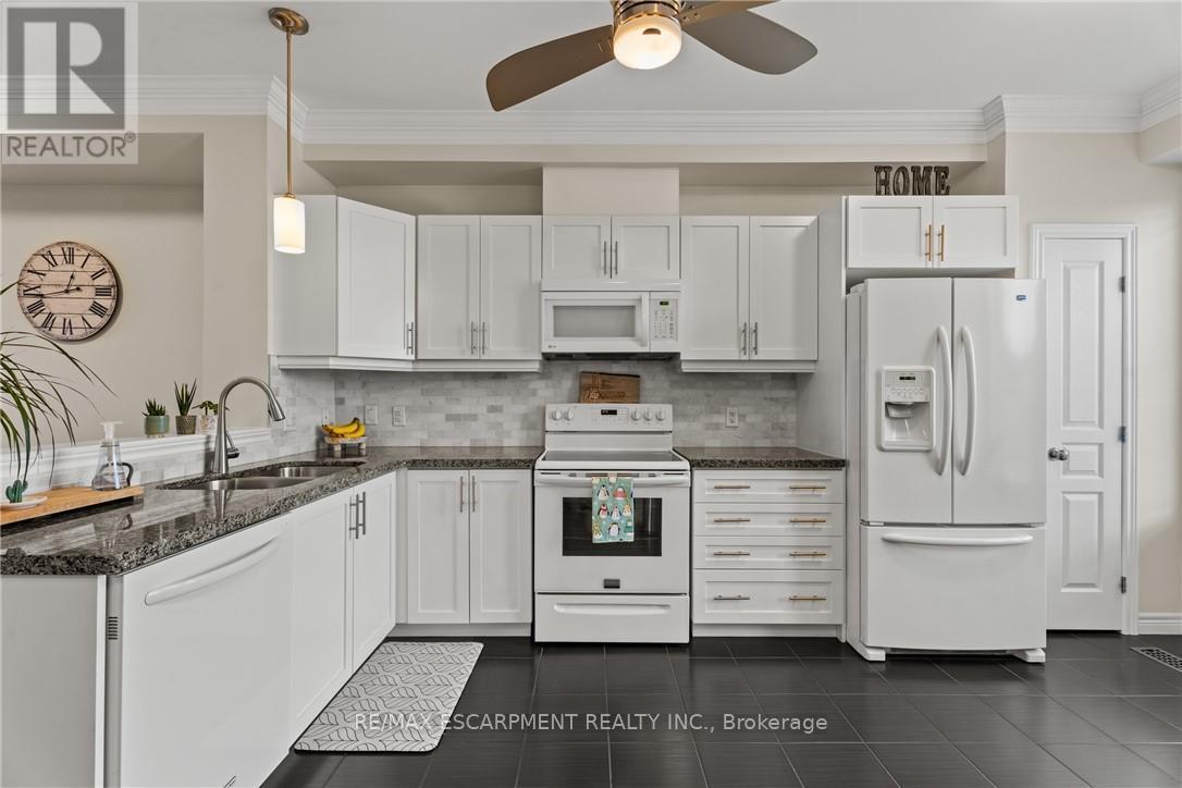 23 Edenrock Drive, Hamilton, Ontario  L8E 5G9 - Photo 13 - X12775332